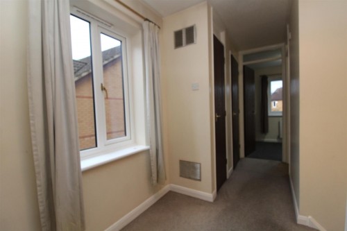 Landing with Storage.JPG Landing with Storage.JPG