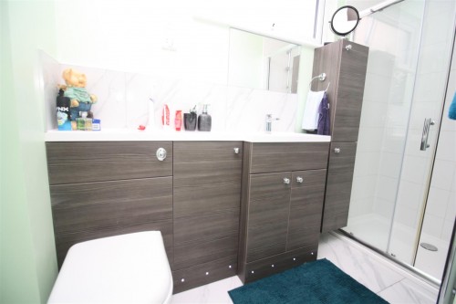 Browne Willis Close, Bletchley - Photo 11