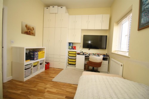 Browne Willis Close, Bletchley - Photo 13