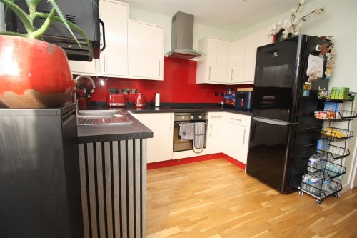 Browne Willis Close, Bletchley - Photo 7 Browne Willis Close, Bletchley - Photo 7