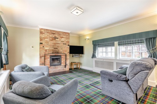 8669303-interior16.jpg 8669303-interior16.jpg