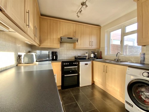 Hyde Close, Newport Pagnell - Photo 5 Hyde Close, Newport Pagnell - Photo 5