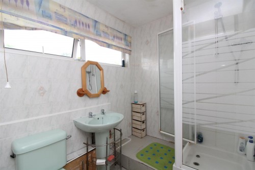 Upstairs bathroom.JPG