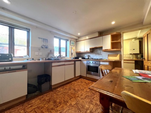 Kitchen.jpg Kitchen.jpg