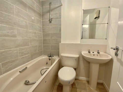 Pettingrew Close, Walnut Tree, Milton Keynes - Photo 7