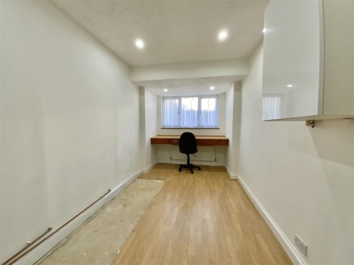 The Limes, Stony Stratford, Milton Keynes - Photo 5