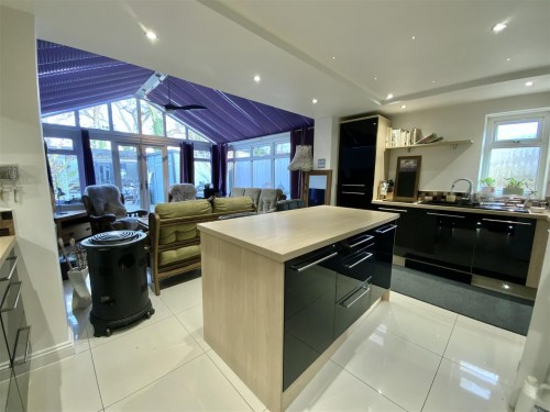 Chestnut Close, Stony Stratford, Milton Keynes - Photo 3