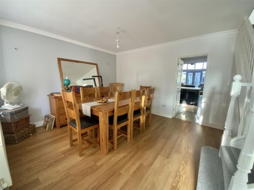 Chestnut Close, Stony Stratford, Milton Keynes - Photo 7