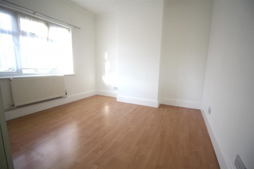bedroom two.JPG bedroom two.JPG