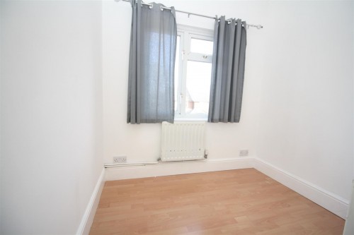 bedroom 3a.JPG bedroom 3a.JPG