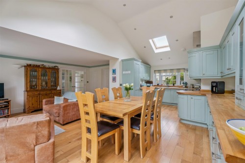 Whaddon Hall, High Street, Whaddon - Photo 11 Whaddon Hall, High Street, Whaddon - Photo 11