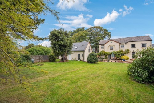 Whaddon Hall, High Street, Whaddon - Photo 25