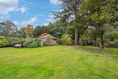 Whaddon Hall, High Street, Whaddon - Photo 29