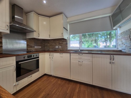 Kitchen view 2.jpg Kitchen view 2.jpg