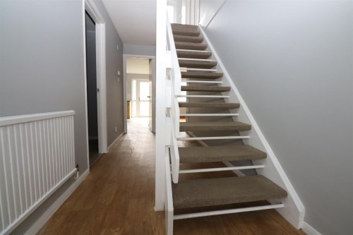 Arbrook Avenue, Bradwell Common, Milton Keynes - Photo 4 Arbrook Avenue, Bradwell Common, Milton Keynes - Photo 4