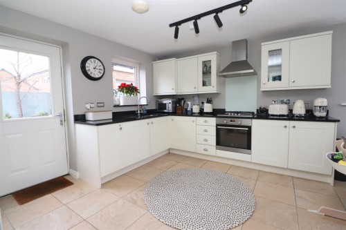 Highland Drive, Broughton, Milton Keynes - Photo 6