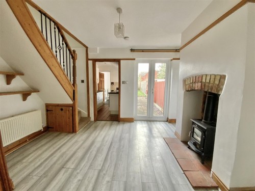 16 Patricks Lane, Deanshanger, Northamptonshire, MK19 6HS - Photo 4