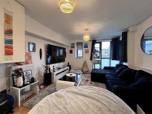 Dunthorne Way, Grange Farm, Milton Keynes - Photo 2