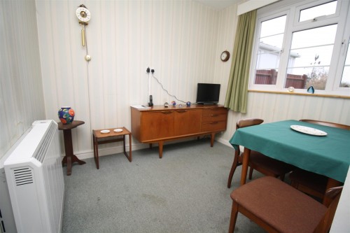 48 Shenley dining room a.JPG