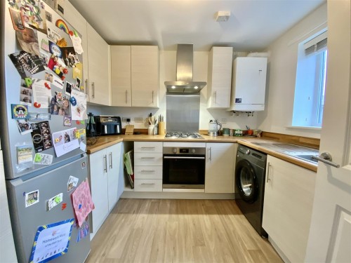 Barrosa Way, Whitehouse, Milton Keynes - Photo 3