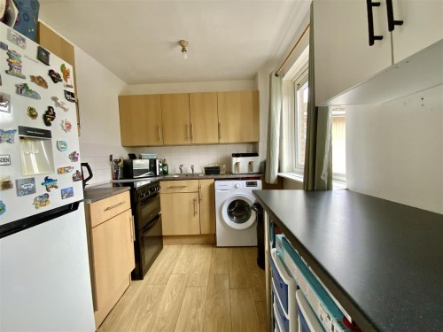 Mitcham Place, Bradwell Common - Photo 4