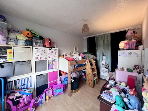 Rochfords, Coffee Hall, Milton Keynes - Photo 5