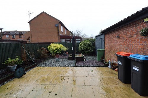 Kirtlington, Downhead Park, Milton Keynes - Photo 2