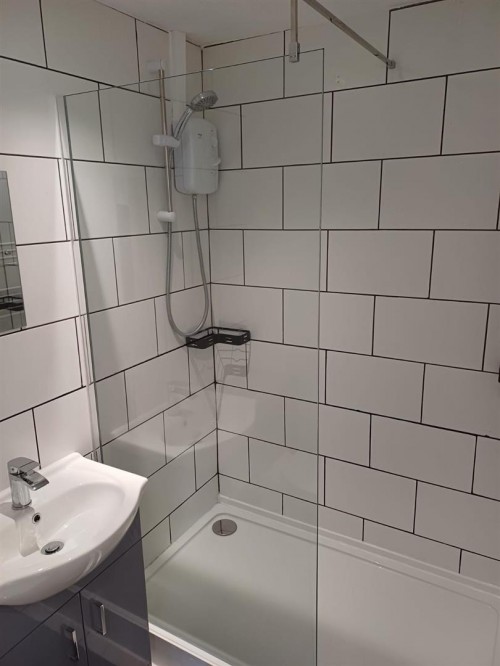 Shower room.jpg