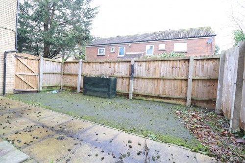 Knaphill Crescent, Northampton - Photo 2