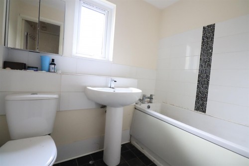 Knaphill Crescent, Northampton - Photo 7