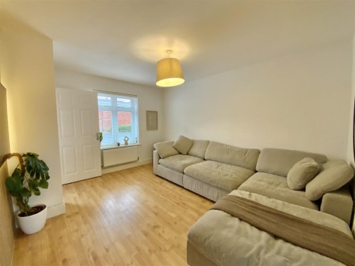 Pearmain Close, Newport Pagnell - Photo 3