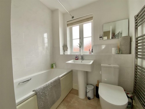 Pearmain Close, Newport Pagnell - Photo 9