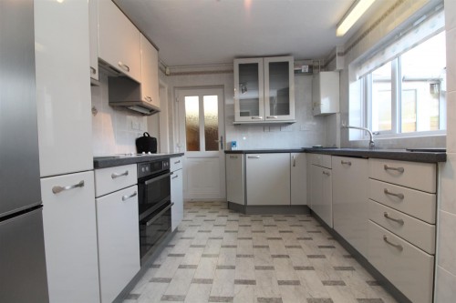 Kitchen.JPG Kitchen.JPG