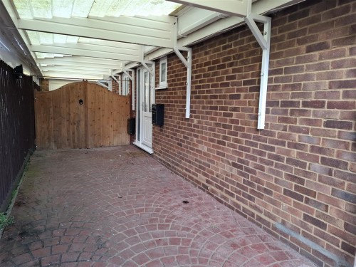 Driveway.jpg Driveway.jpg