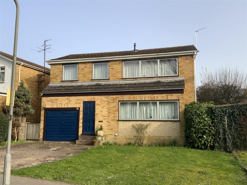 Crosshills, Stony Stratford, Milton Keynes - Photo 1