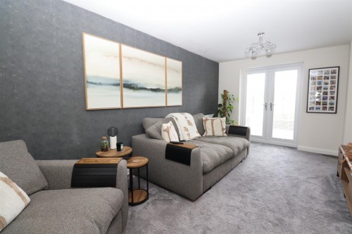 Fitz Hugh Crescent, Eagle Farm South, Milton Keynes - Photo 3