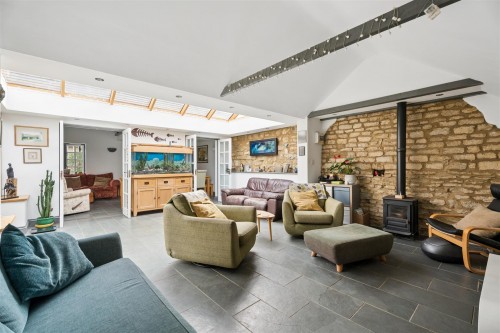 Vicarage Road, Bradwell Village, Milton Keynes - Photo 3 Vicarage Road, Bradwell Village, Milton Keynes - Photo 3