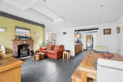 Vicarage Road, Bradwell Village, Milton Keynes - Photo 8