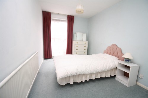 1 Mikern bedroom 2a.JPG