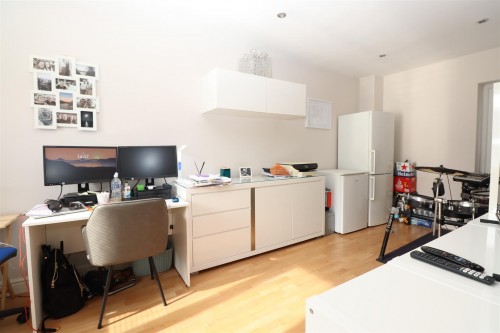 Coberley Close, Downhead Park, Milton Keynes - Photo 5