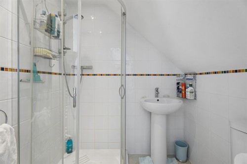 High Street, Whaddon, Buckinghamshire - Photo 18