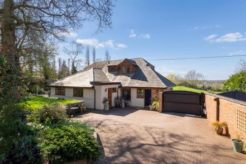 High Street, Whaddon, Buckinghamshire - Photo 22