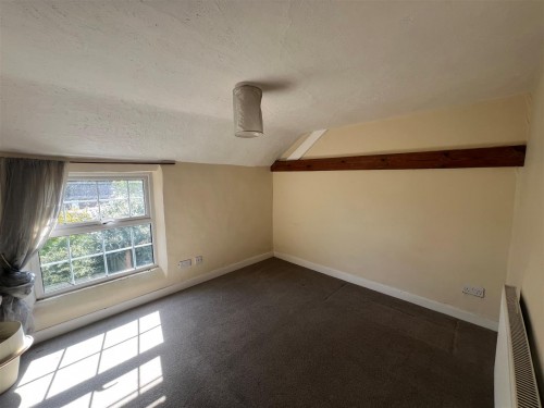 Bedroom 1.jpg