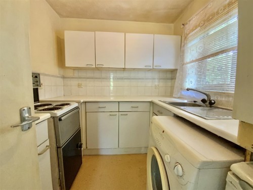 Tatling Grove, Walnut Tree - Photo 3