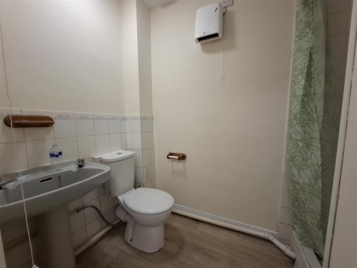 Shower Room.jpg