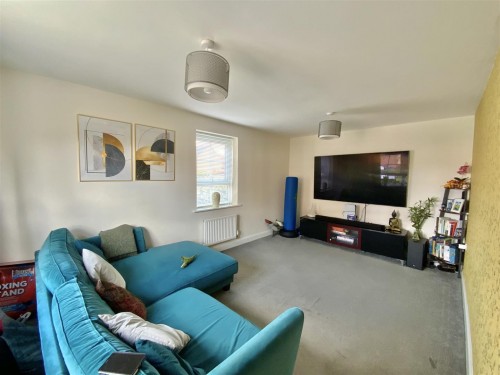 Cicero Crescent, Fairfields, Milton Keynes - Photo 2