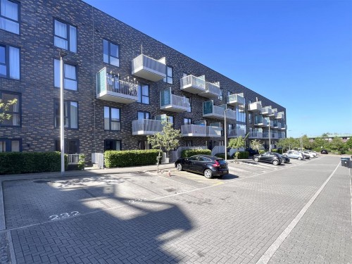 Henrietta Way, Campbell Park, Milton Keynes - Photo 1