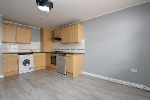 Lounge & Kitchen.JPG