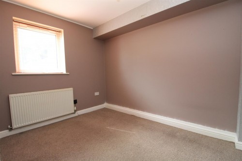Bedroom 2.JPG