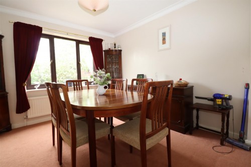 DINING ROOM DINING ROOM